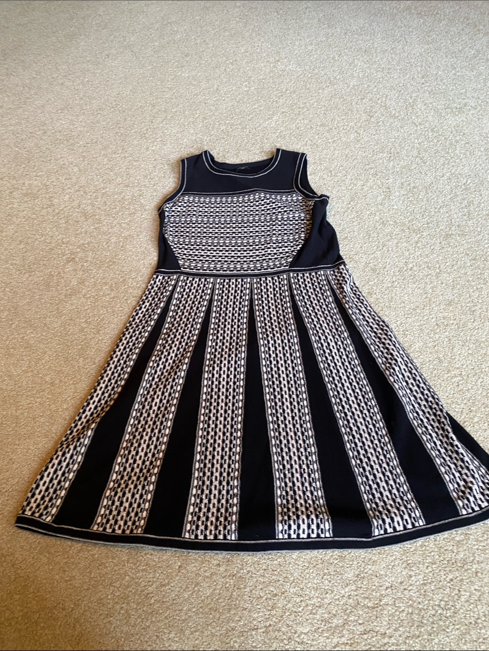 Ann Taylor Black and White Sleeveless Fit-and-Flare Knit Dress
